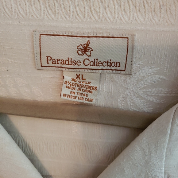 Mens button down shirt in a size XL. Excellent condition - Picture 4 of 4